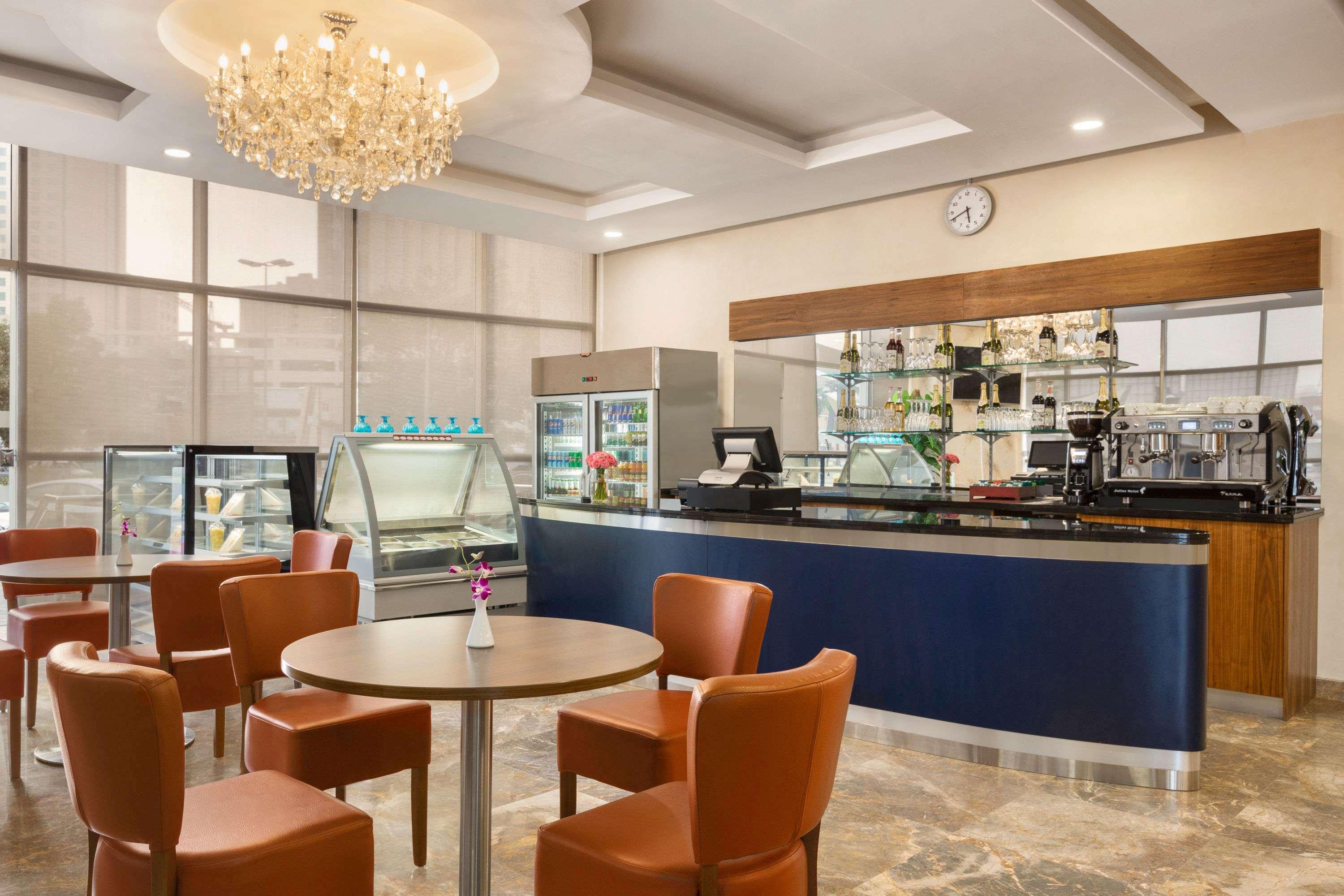 Ramada Encore By Wyndham Kuwait Downtown Kuwait City Exterior photo