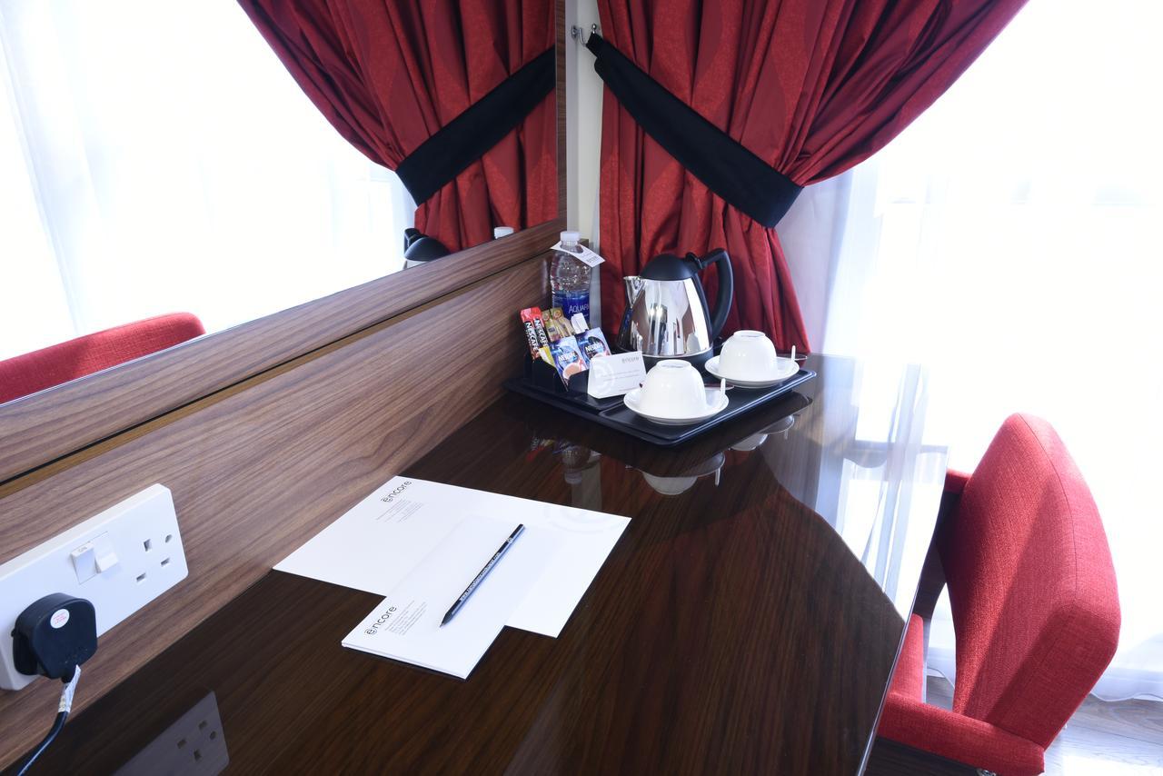 Ramada Encore By Wyndham Kuwait Downtown Kuwait City Exterior photo